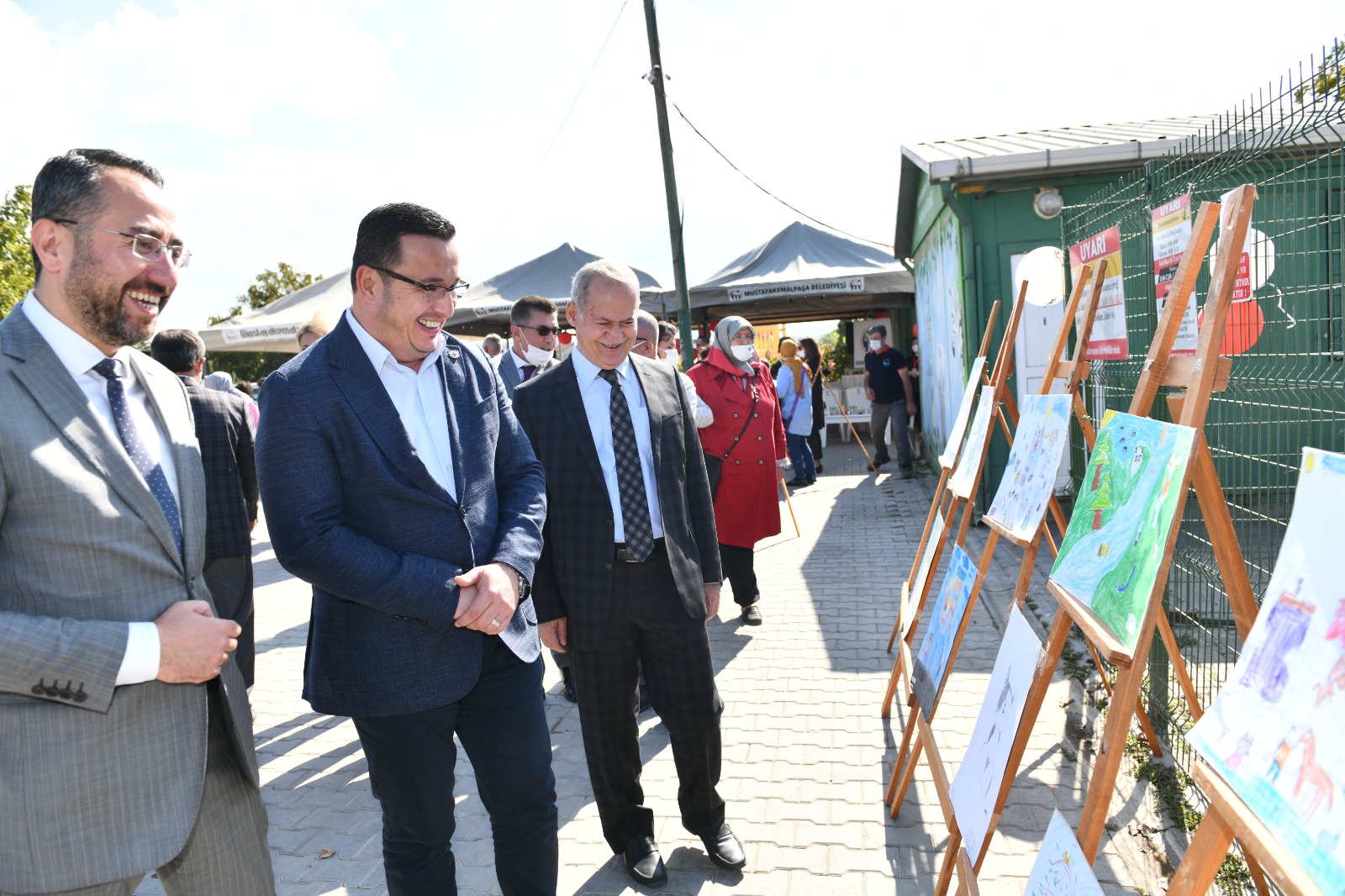 ‘Hayvan Sevgisi’ konulu resim yarışmasında ödüller sahiplerini buldu