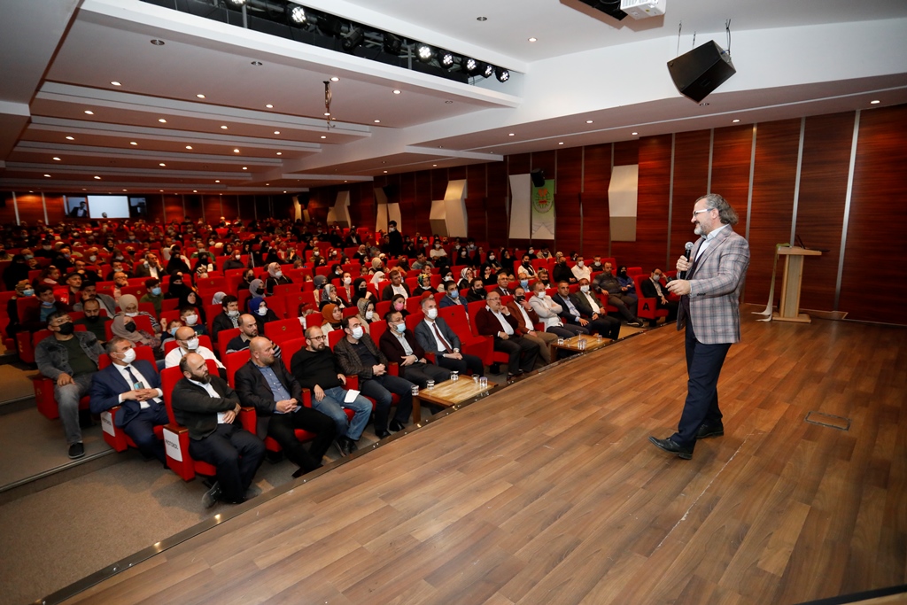 Huzurlu Aile Mutlu Gençlik Semineri Başladı
