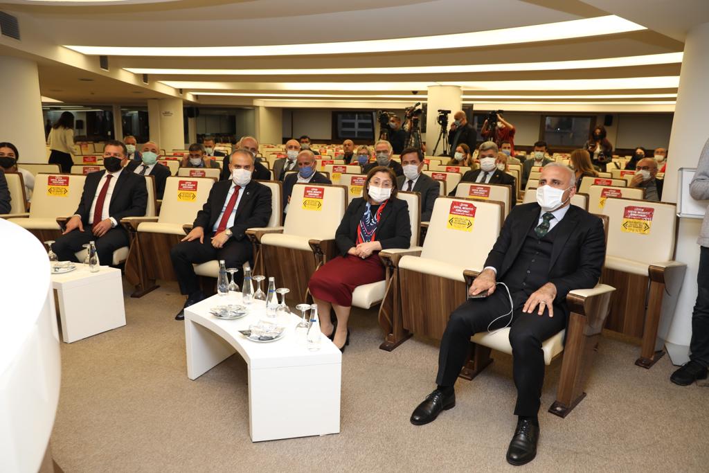 Başkent’te Bursa rüzgarı! Görkemli ofis açılışı…