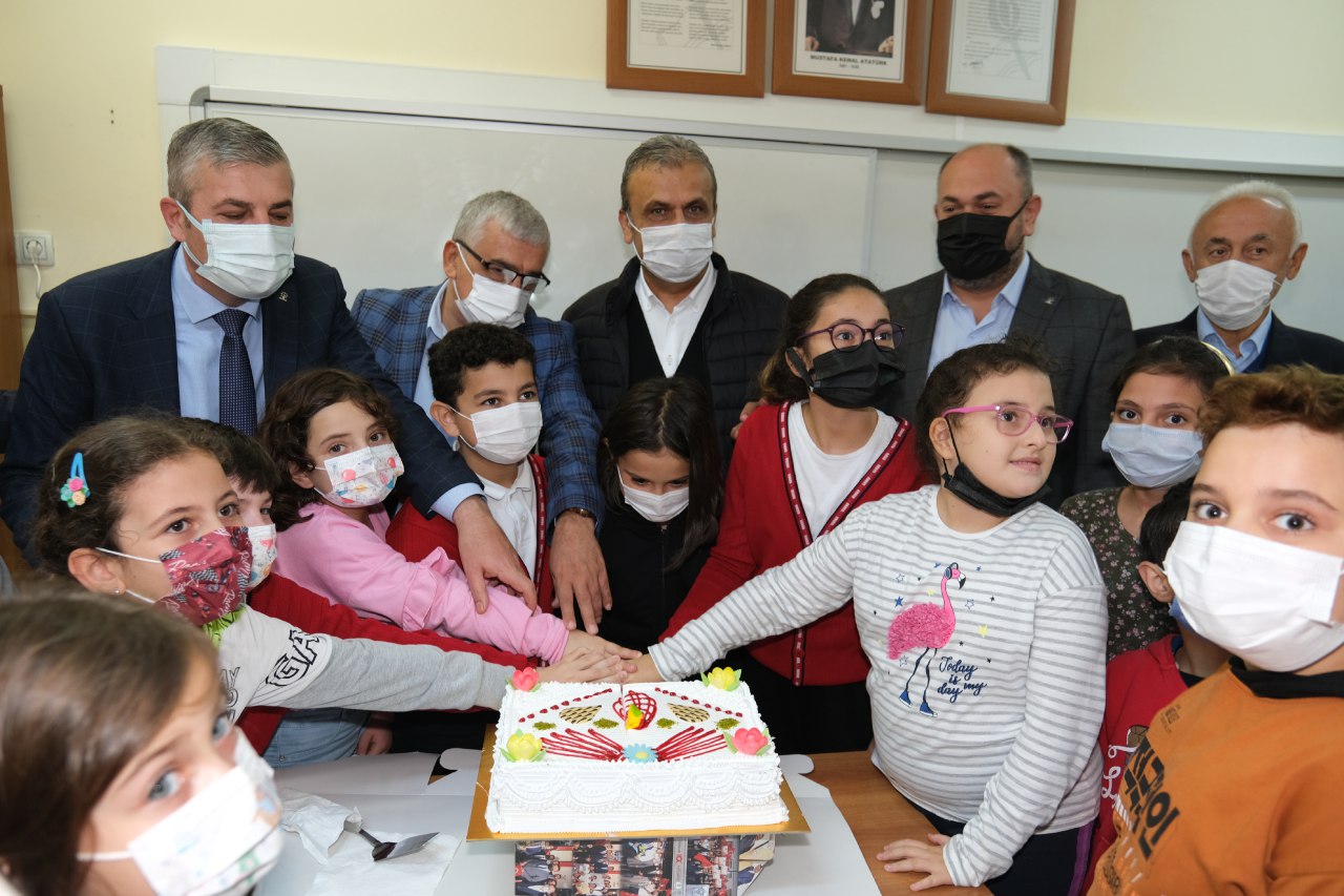 Uludağ OSB’den sel mağduru çocuklara yardım eli