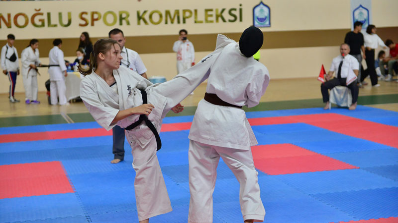 Yıldırım’da karate rüzgarı