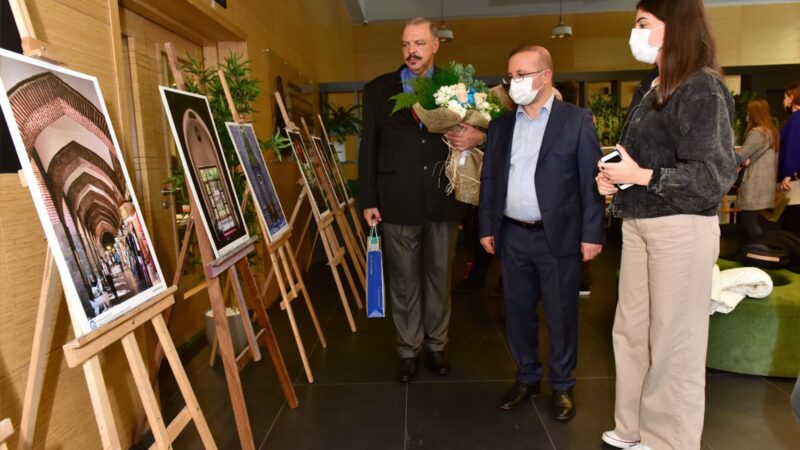 Yıldırım’da ‘karma fotoğraf sergisi’ Fotoğrafa ve fotoğrafçılığa ilgi duyan Yıldırımlı gençler, soluğu 'Temel Fotoğrafçılık
