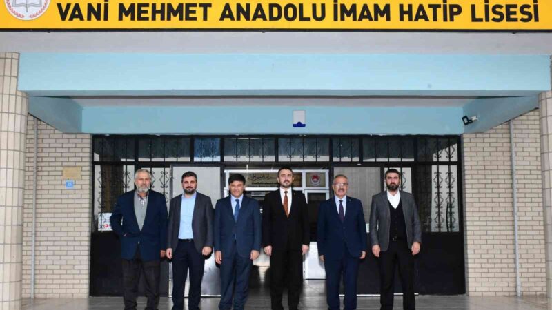 Kestel Belediye Başkanı Önder Tanır, İmam Hatipliler Haftası dolayısıyla ilçedeki