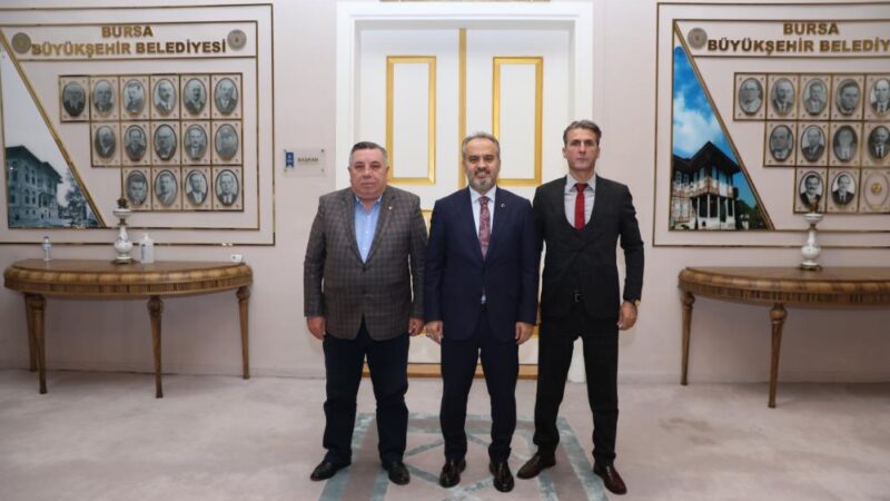 Bursa Büyükşehir Belediye Başkanı Alinur Aktaş, 28 Ekimde yapılacak Bursa