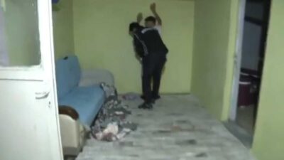 Bursa’da 120 polisle uyuşturucu operasyonu saniye saniye kamerada