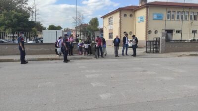 Bursa’da Jandarma’dan servis araçlarında ve okul çevrelerinde denetim