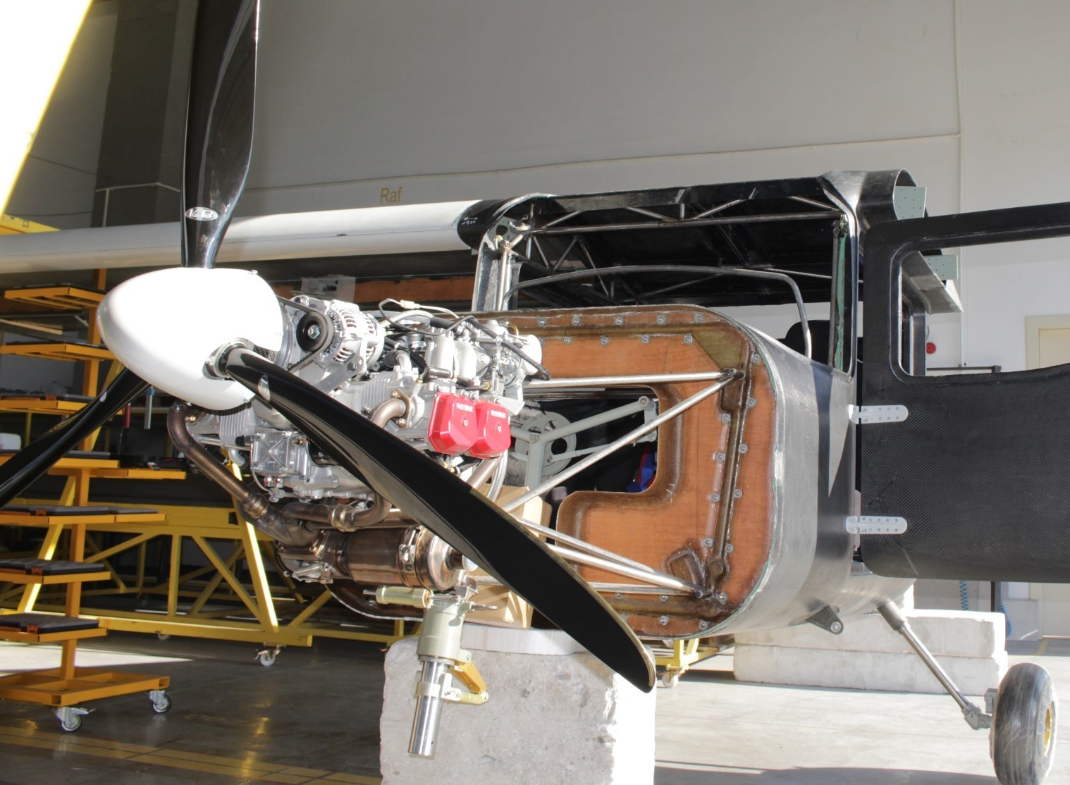 Bursa’da 2 kişilik yerli uçak imal ettiler