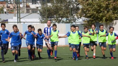 Bursa’da çocuklara dokunan kulüp! Sürpriz ziyaretçi…