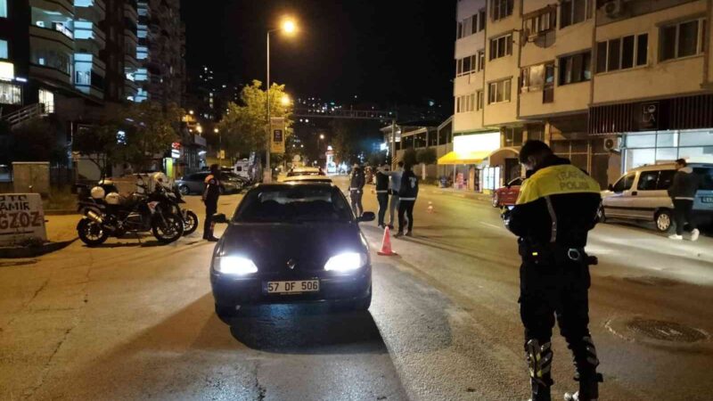 Bursa’nın Gemlik ilçesinde 300 polisin katılımıyla yapılan asayiş uygulamasında 400