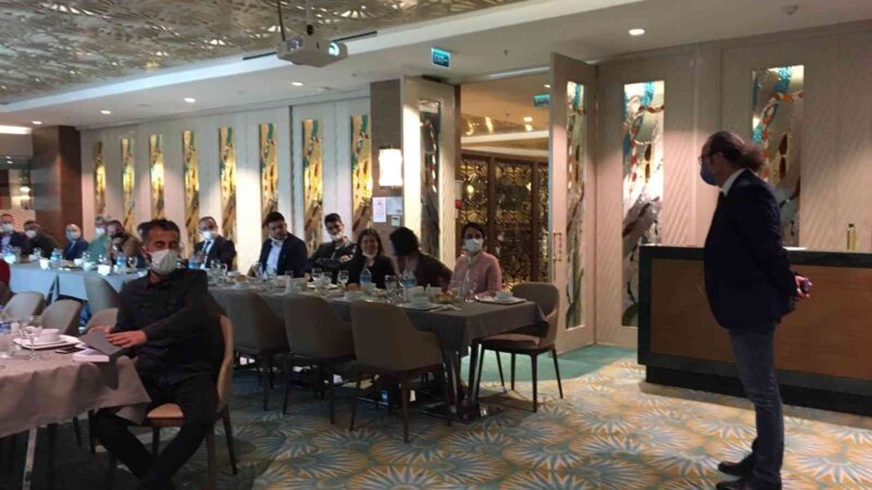 Hayvanları Koruma Kurulu Gemlik’te toplandı İl Hayvanları Koruma Kurulu toplantısı, Gemlik Belediyesi’nin ev sahipliğinde gerçekleşti.