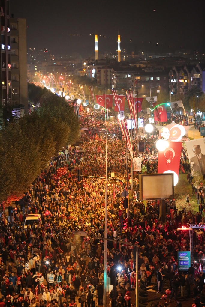 Bursa’da dev hazırlık! Türkiye’nin en büyük yürüyüşüne kim geliyor?