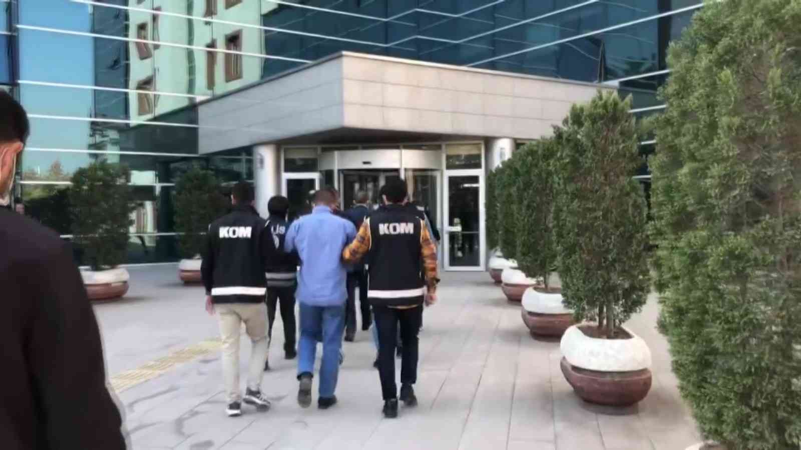 İnegöl’de tefeci operasyonu: 5 gözaltı