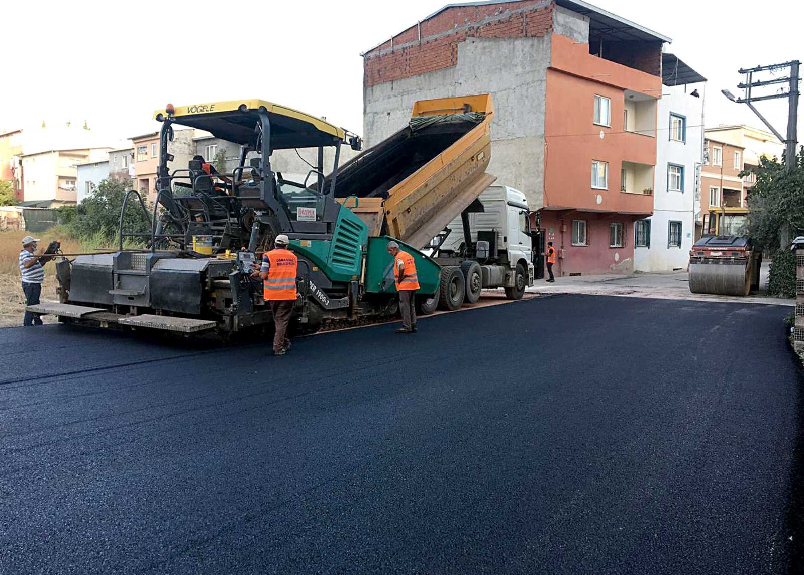 Osmangazi’de asfalt çalışmaları hız kesmiyor