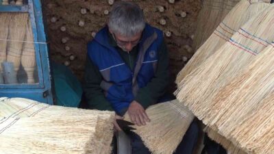 Bursa’da ot süpürgeler akıllı süpürgelere karşı