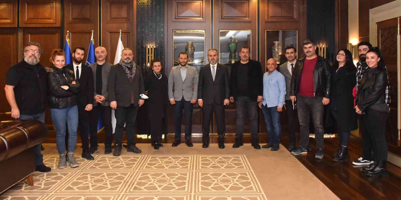 Sanatçılardan ‘sanata destek’ teşekkürü 1 sanatcilardan sanata destek tesekkuru 16ad2c4