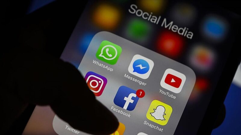 Facebook, WhatsApp ve Instagram 6 saat sonra erişime açıldı Sosyal medya platformları Instagram, Facebook ile anlık mesajlaşma uygulaması WhatsApp,