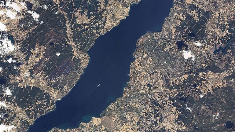 Cumhurbaşkanı Yardımcısı Fuat Oktay, coğrafi bilgi sistemlerinde yapılan düzenlemeyle, yerli