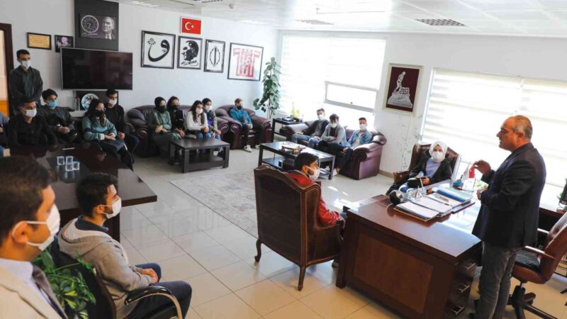 Gemlik Belediyesi tarafından 25 lira sembolik kira bedeli ile öğrencilere