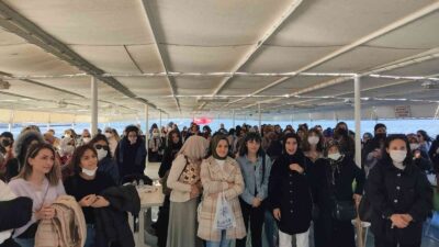 Üniversitelilerin deniz sefası