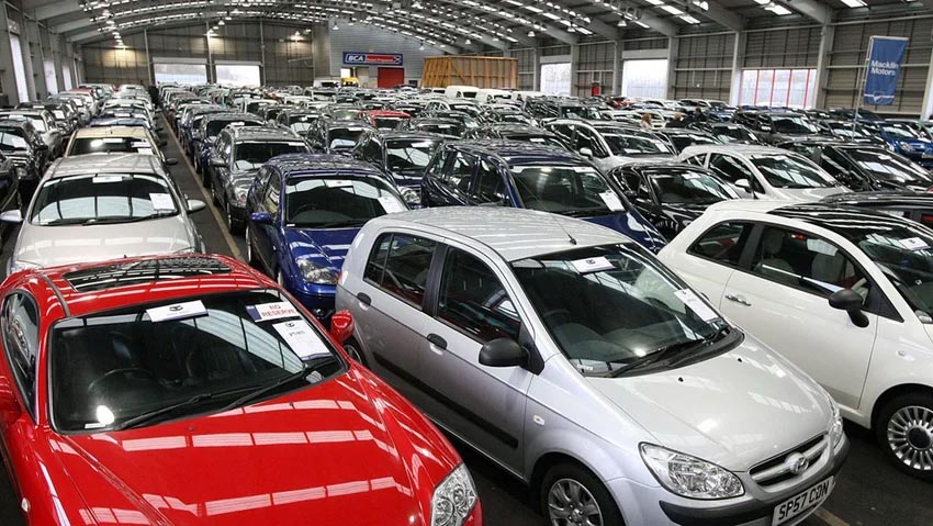 60 bin liralık zam kapıda! Faiz indirimi sonrası gözler otomobil fiyatlarında