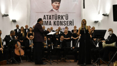 Atatürk sevdiği şarkılarla anıldı