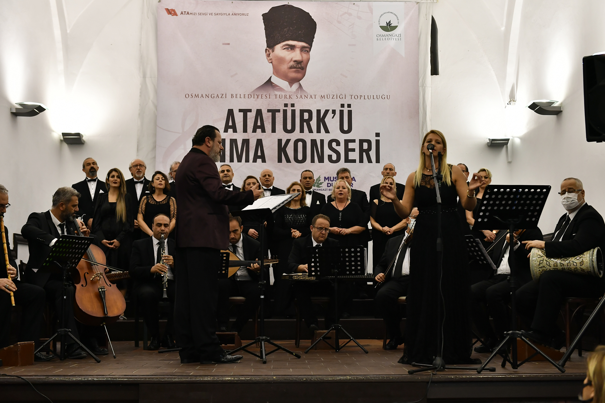 Atatürk sevdiği şarkılarla anıldı