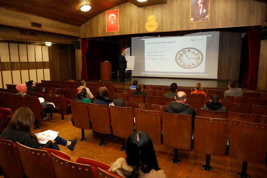 İnegöl Belediyesi’nde eğitmen eğitimleri başladı