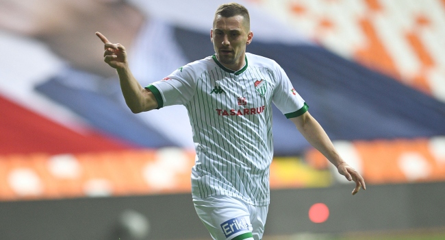 Bursaspor’dan ayrılmıştı! Tecrübeli futbolcu Körfez yolcusu