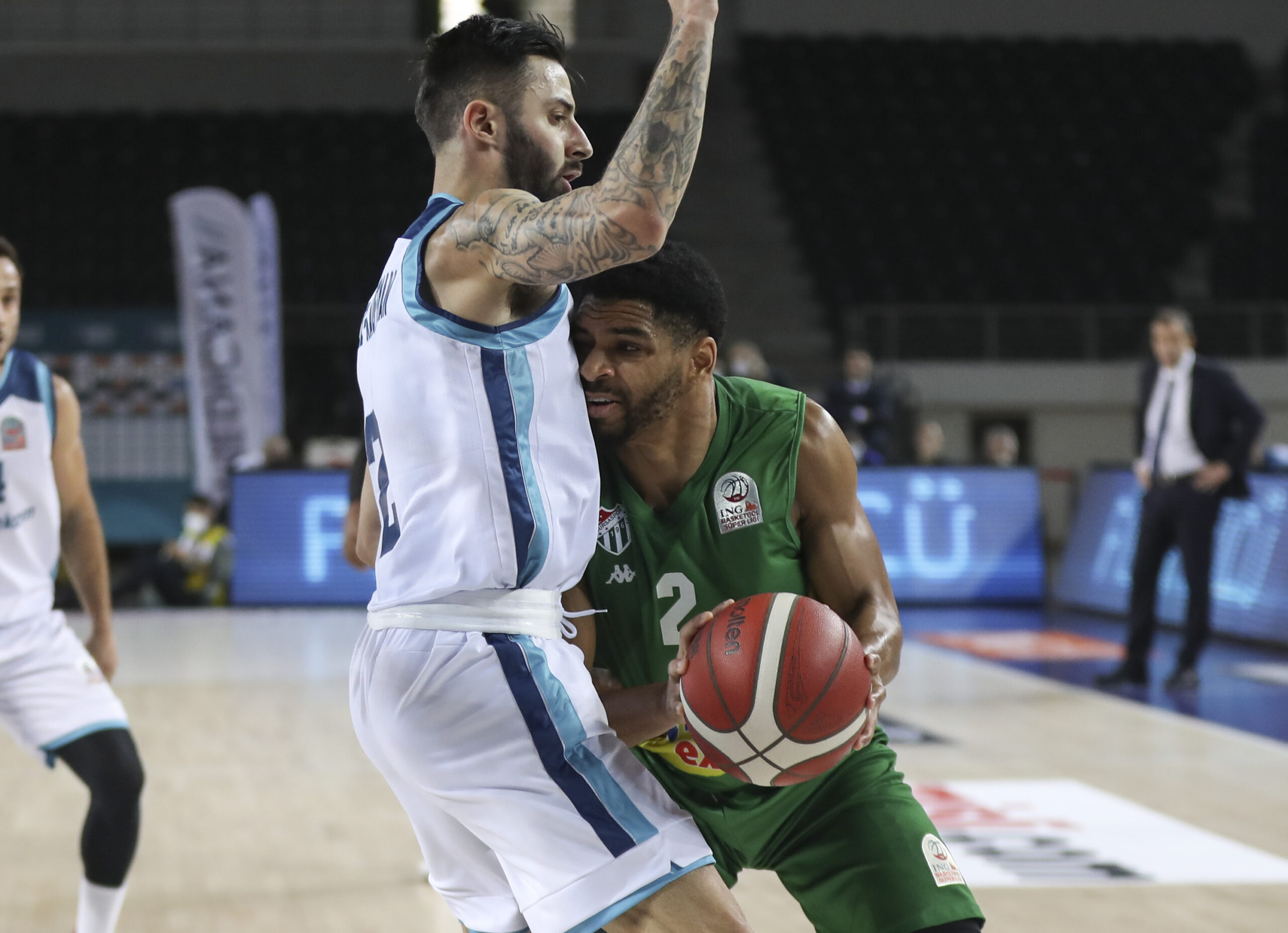 Bir tepki de Sezer Sezgin’den