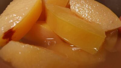 Tereyağında ayva pişirip yerseniz… İyi gelmediği şey yok…