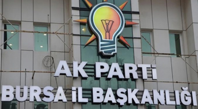AK Parti Bursa’da revizyon sürüyor! Bir ilçede daha…