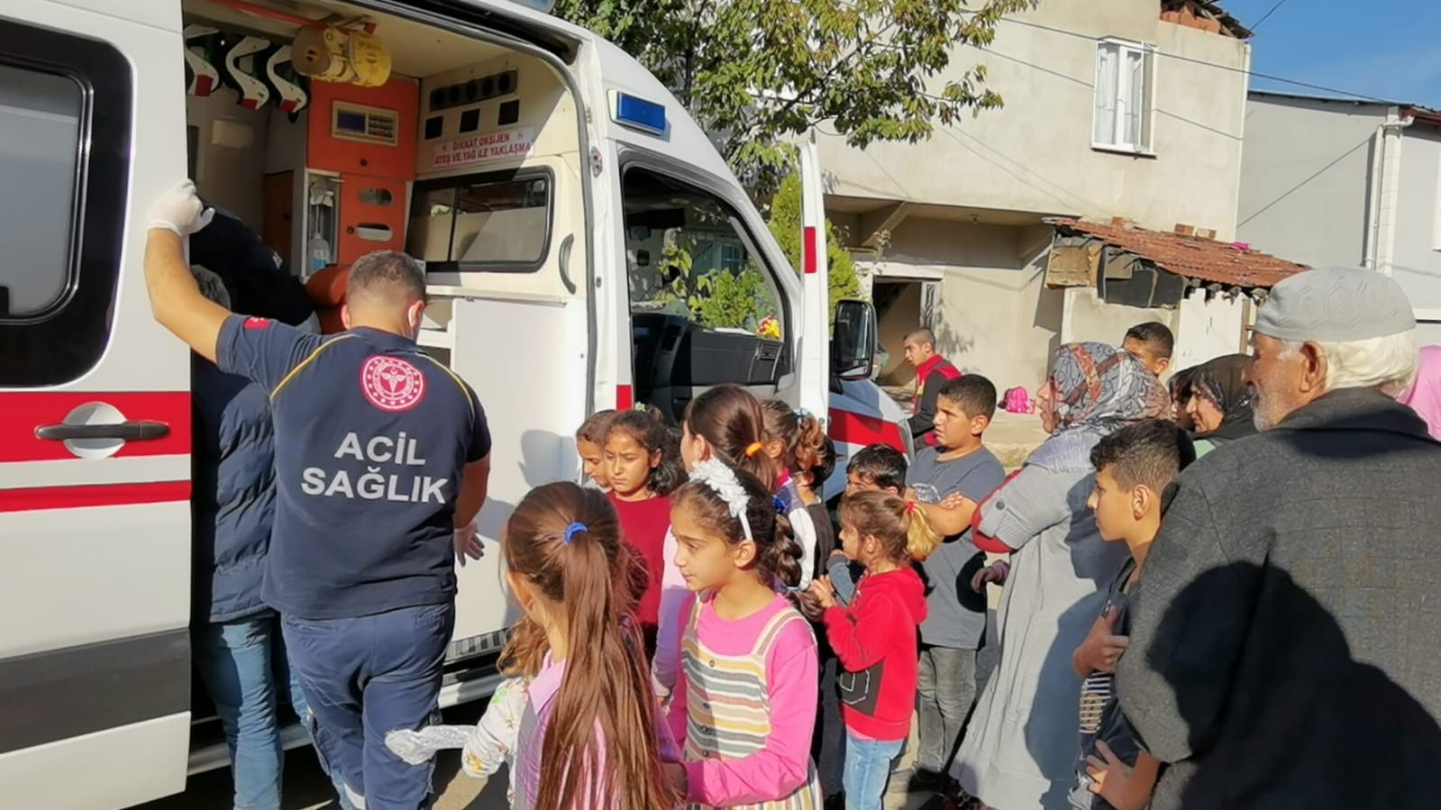 Bursa’da korkutan yangın! Anne ve 2 çocuğu hastanelik oldu