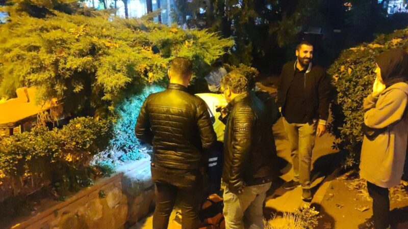 İznik’te korkutan olay Bursa’nın İznik ilçesinde Ayasofya bahçesinde çalılıkların içinde hareketsiz yatan kişi
