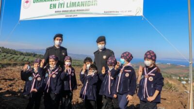 Bursa İl Jandarma Komutanlığı 6 bin fidanı toprakla buluşturdu