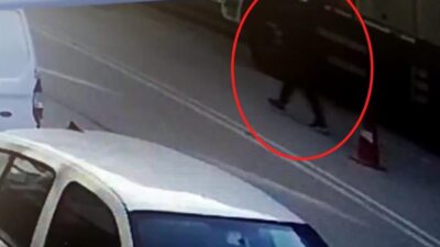 Yer: Bursa… Kamyonet genç kıza böyle çarptı