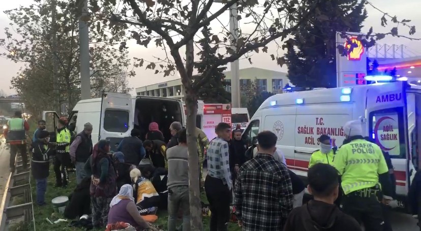 Bursa’da feci kaza: 13 yaralı