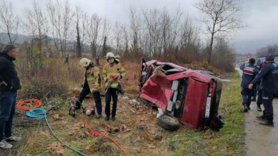 Bursa’da feci kaza! 50 metre sürüklendi