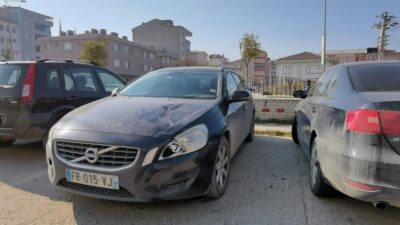 Bursa’da Fransız plakalı araç yabancı uyruklu öğrenciye çarptı