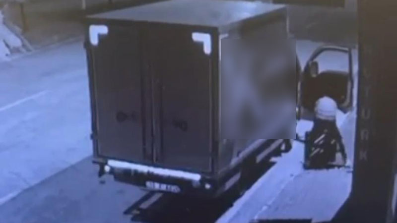 Bursa’da pes dedirten hırsızlık! Kargo aracıyla gelip…