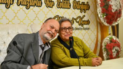 Bursa’da 70’lik aşıklar bir ömür mutluluğa “evet” dedi
