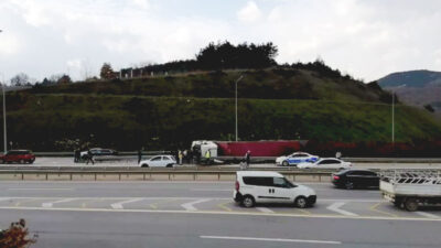 Bursa’da feci kaza! İki şerit kapandı
