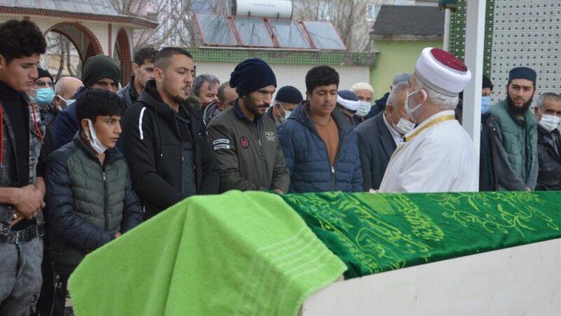 Bursa'da, bisikleti ile kamyonun altında kalarak ölen 9 yaşındaki Ahmet