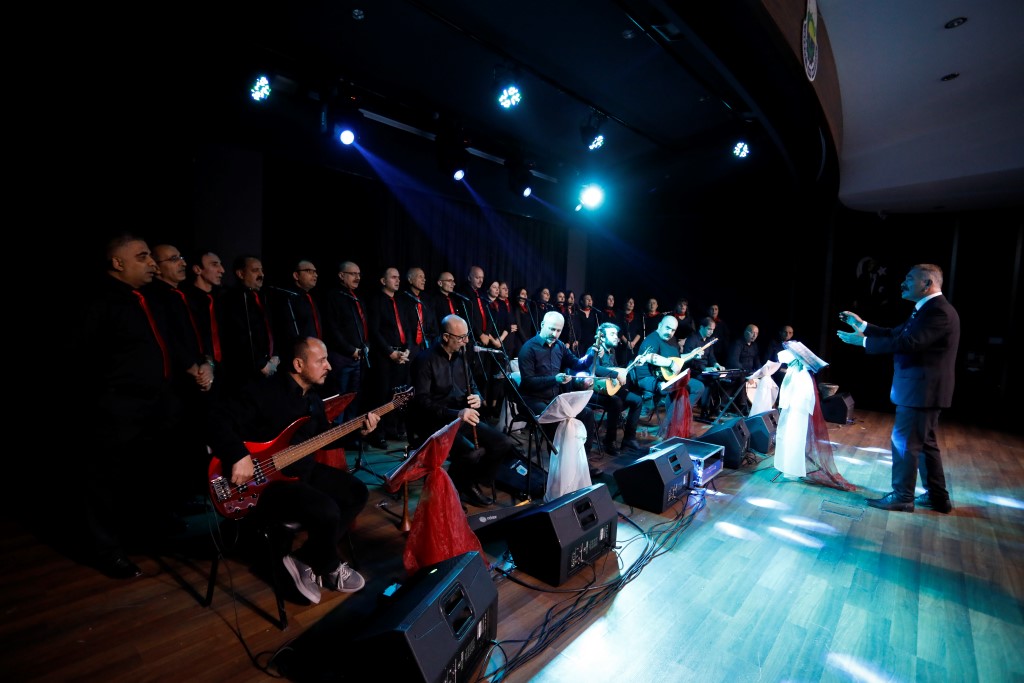 Atatürk, sevdiği türkülerle anıldı