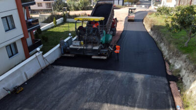 Osmangazi’de asfaltsız yol kalmıyor