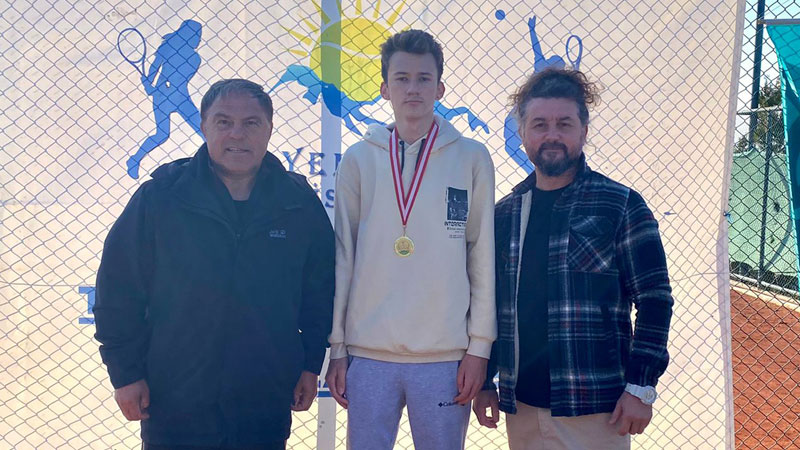 Milli Raketten Altın Madalya