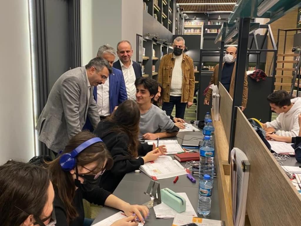 Başkan Yılmaz’dan öğrencilere moral