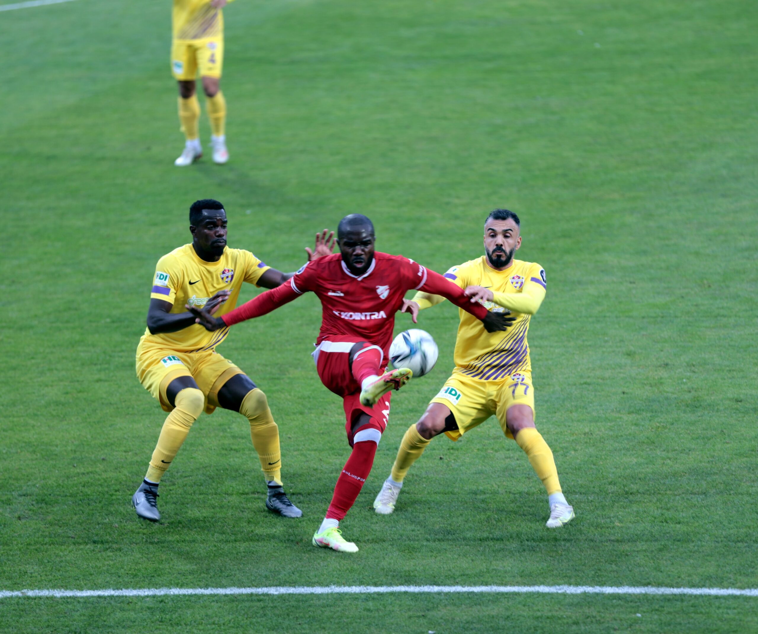 1.Lig’de sürpriz skorlar! Bursaspor için tehlike çanları…