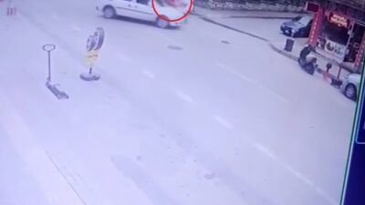 Bursa’da feci motor kazası güvenlik kameralarına yansıdı