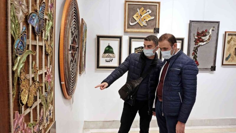 BUSMEK’ten ‘güz’ temalı filografi sergisi Bursa Büyükşehir Belediyesi Sanat ve Meslek Eğitim Kurslarında (BUSMEK) eğitim