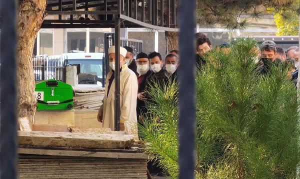 Bursa’da ‘leblebi’den hayatını kaybeden kadına son görev